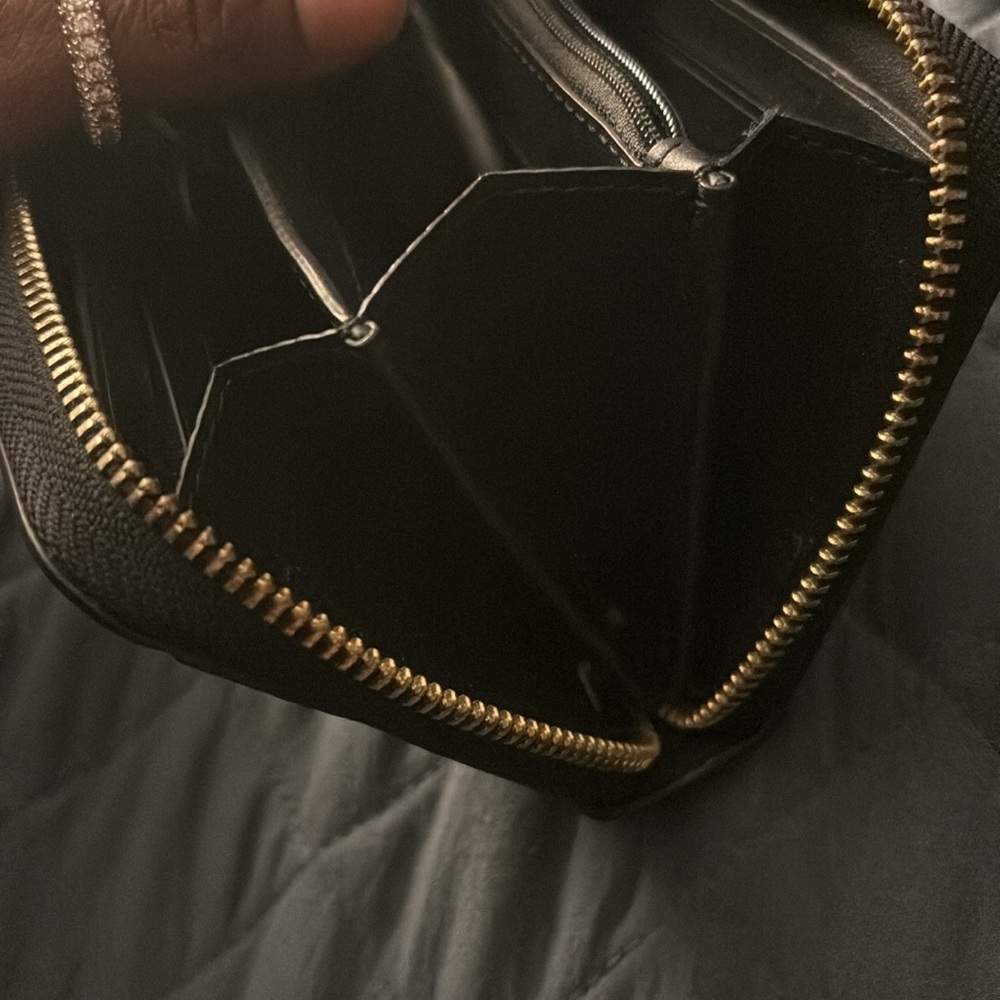 Kate Spade Wallet - Picture 6 of 6